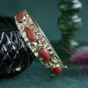 Sale Gouden bangle met bloedkoraal 14 krt Armbanden Met Edelsteen