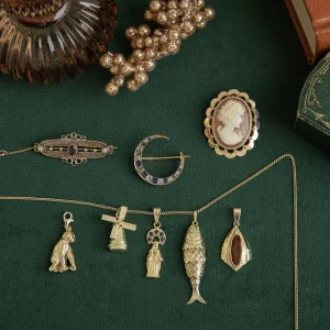 Sale Gouden Maria hanger met saffier 14 krt Gouden Hanger Met Edelsteen