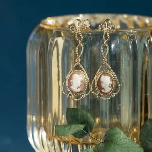 Best Gouden oorhangers met camee 14 krt Oorbellen Met Edelsteen