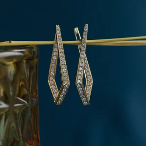 Outlet Gouden oorhangers met diamant 18 krt Oorbellen Met Edelsteen