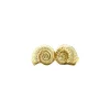 Outlet Gouden schelp oorstekers 14 krt Oorstekers