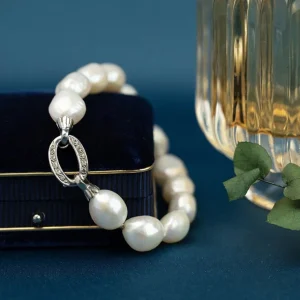 Sale Parel armband met witgouden diamant sluiting 14 krt Armbanden Met Edelsteen