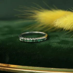 Sale Witgouden rijring met natuurlijke smaragd 18 krt Ringen Met Edelsteen